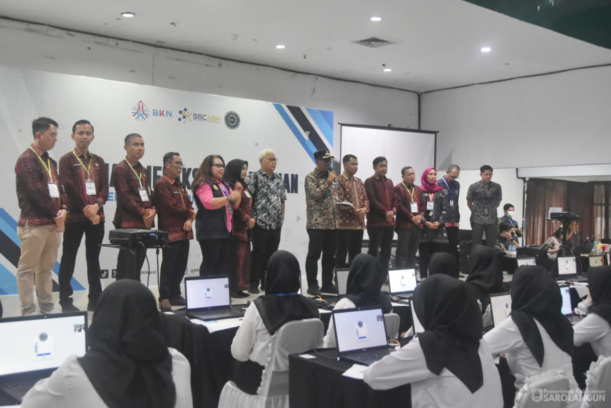 12 Desember 2024 - Monitoring Pelaksanaan Tes PPPK Teknis Pemerintah Kabupaten Sarolangun, Bertempat di Gedung Graha Bandara Sultan Taha Jambi