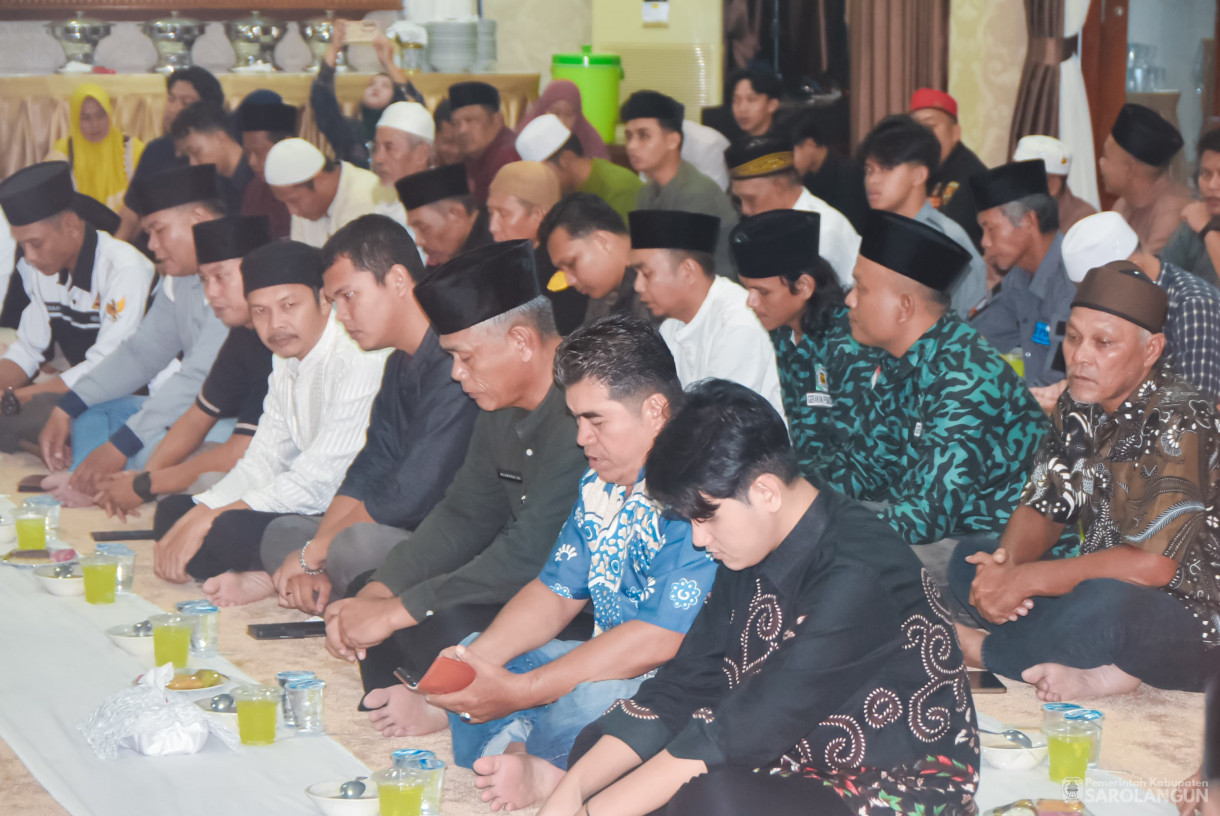 28 Maret 2025 - Buka Bersama Wartawan, LSM, dan OKP SeKabupaten Sarolangun Bertempat di Rumah Dinas Bupati Sarolangun&nbsp;