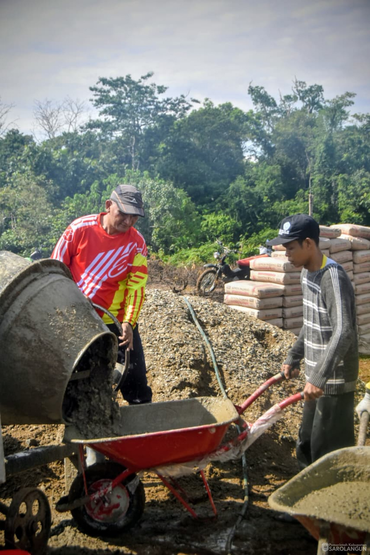 7 September 2025&nbsp; Peletakan Batu Pertama Pembangunan Masjid Abdul Jalil dan Ponpes di Desa Panti