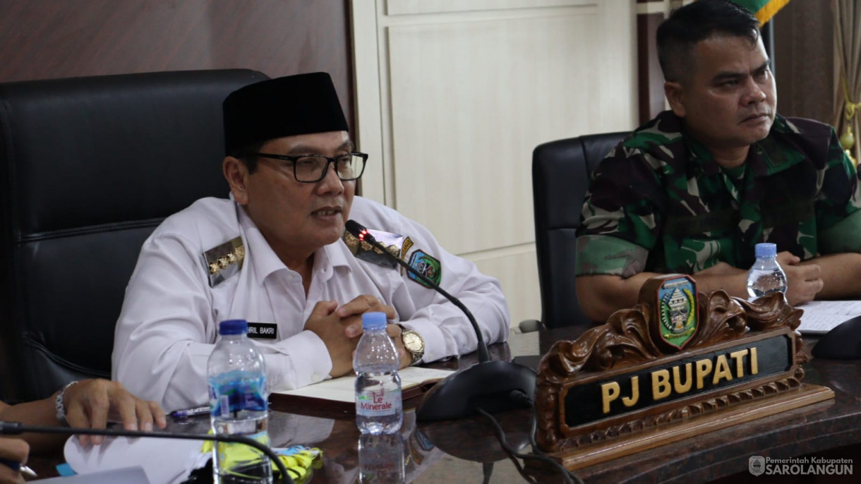 27 Desember 2023 - Rapat Koordinasi Pengendalian Inflasi Dan Penanggulangan Bencana Alam Seluruh Kab Kota Se Provinsi Jambi Via Zoom Meeting Di Ruang Pola Utama Kantor Bupati Sarolangun