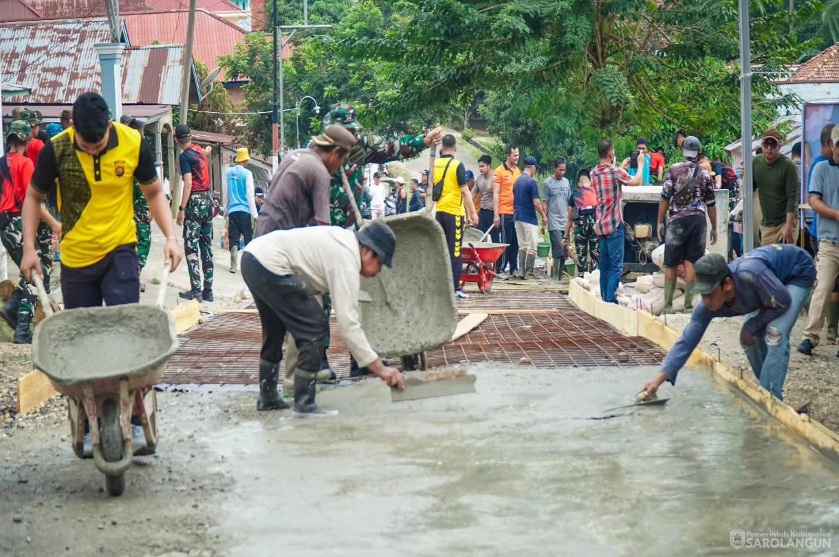 17 Juli 2026 Gotong Royong Perbaikan Jalan dalam Rangka Karya Skala Besar TNI 2026 di Desa Lubuk Sayak Kecamatan Pelawan