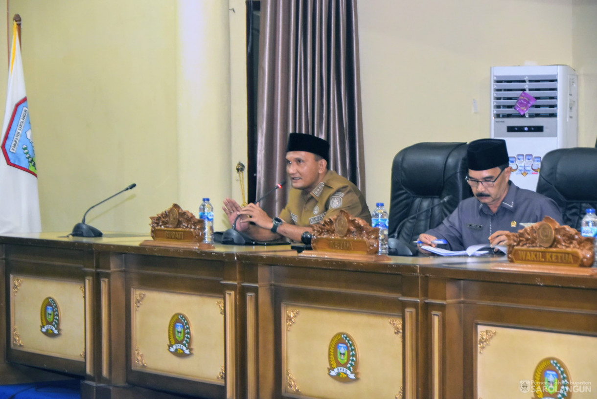 16 Juni 2025 -&nbsp;Rapat Paripurna Tingkat I Tahap II Penyampaian Pandangan Umum Fraksi Fraksi DPRD Terhadap Ranperda Pertanggungjawaban Pelaksanaan APBD Kabupaten Sarolangun