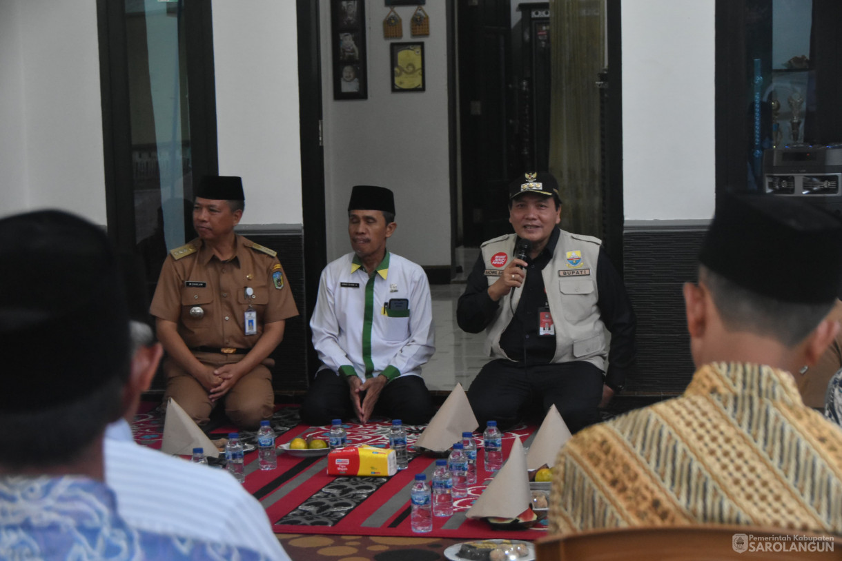 22 Juli 2024 -&nbsp;Penyerahan Bantuan Bibit Cabe, Bantuan Logistik Kemiskinan Ekstrim, Bantuan Sembako Untuk Muallaf, Bertempat di Desa Payo Lebar Kecamatan Singkut