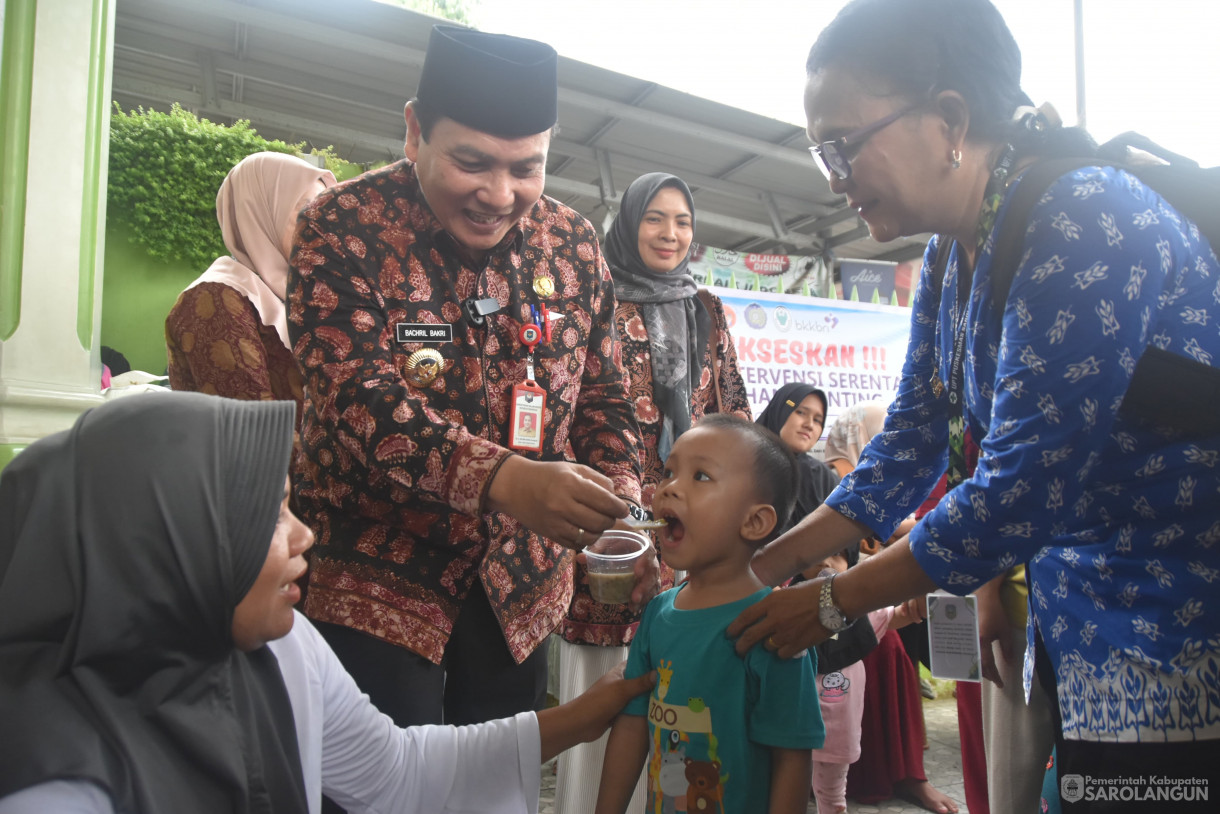 13 Juni 2024 - Gerakan Intervensi Pencegahan Stunting Dan Penyerahan Sertifikat Siap Nikah Di Kelurahan Sarkam Dam Desa Bernai