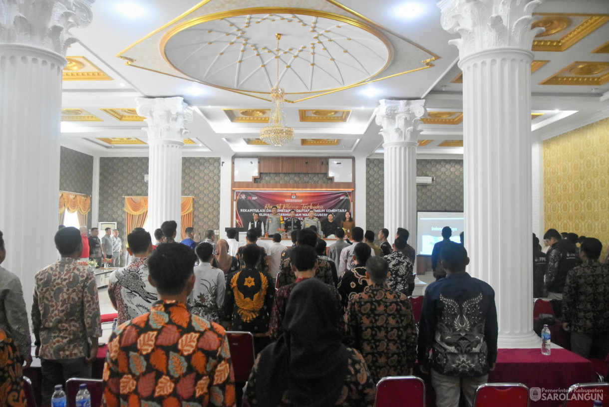 10 Agustus 2024 -&nbsp;Rapat Pleno Daftar Pemilih Sementara Pemilihan Gubernur dan Wakil Gubernur, Bupati dan Wakil Bupati, Bertempat Aula Hotel Golden Sarolangun