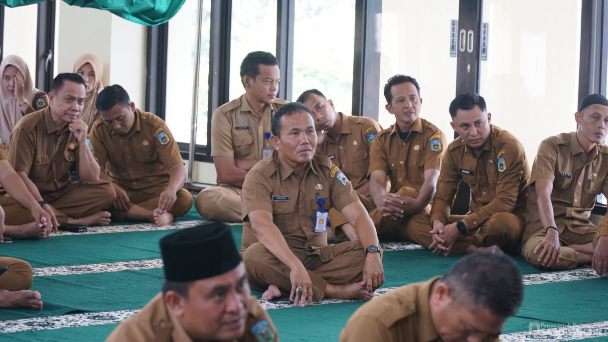 23 Februari 2026&nbsp;Sholat Dzuhur Berjamaah dan Kajian Ramadhan di Masjid Al Umara Kantor Bupati Sarolangun