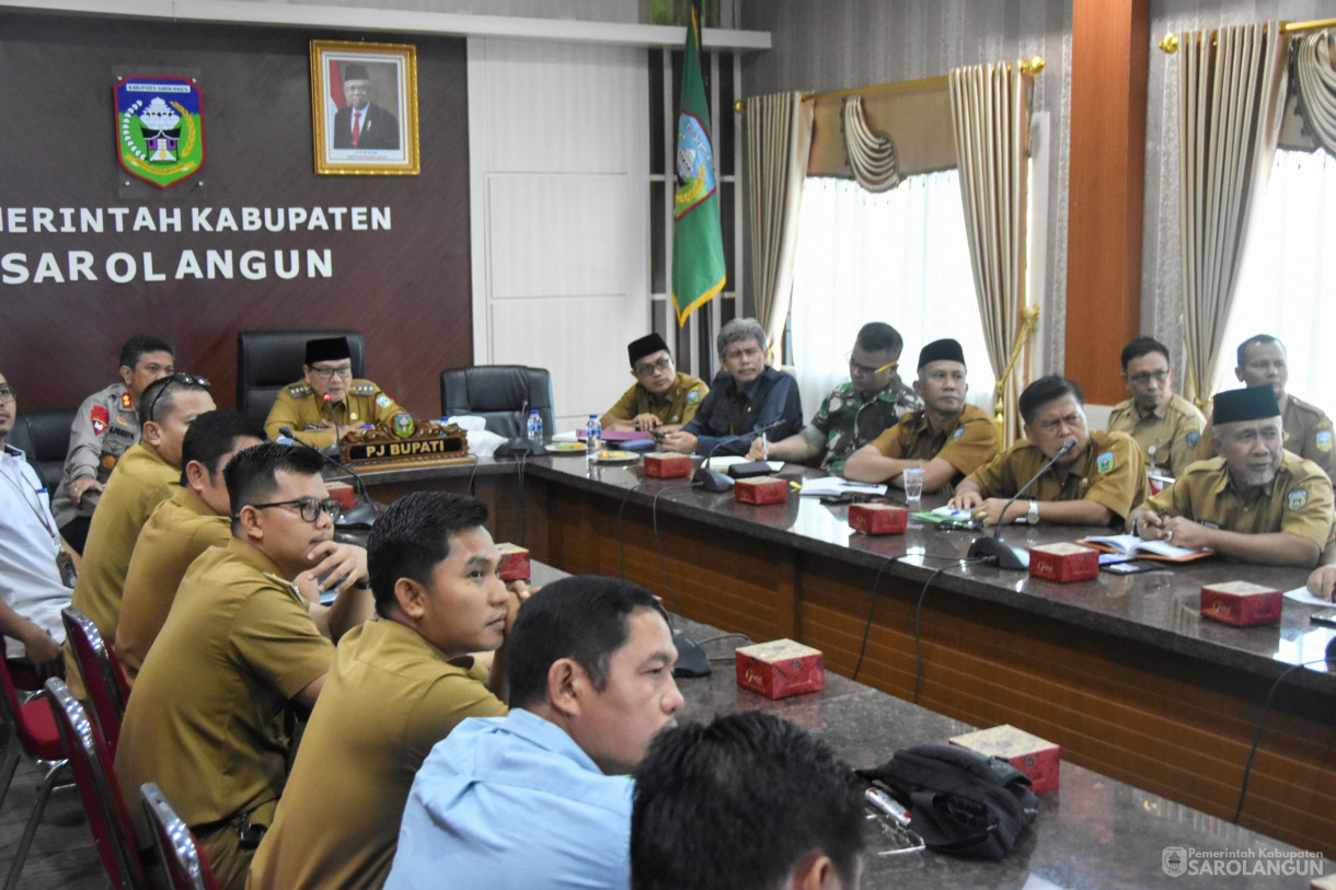 5 Maret 2024 - Rapat Tim Pengendalian Inflasi Daerah Pengamanan Pasokan dan Harga Pangan Jelang Puasa Dan Idul Fitri 2024 Di Ruang Pola Utama Kantor Bupati Sarolangun