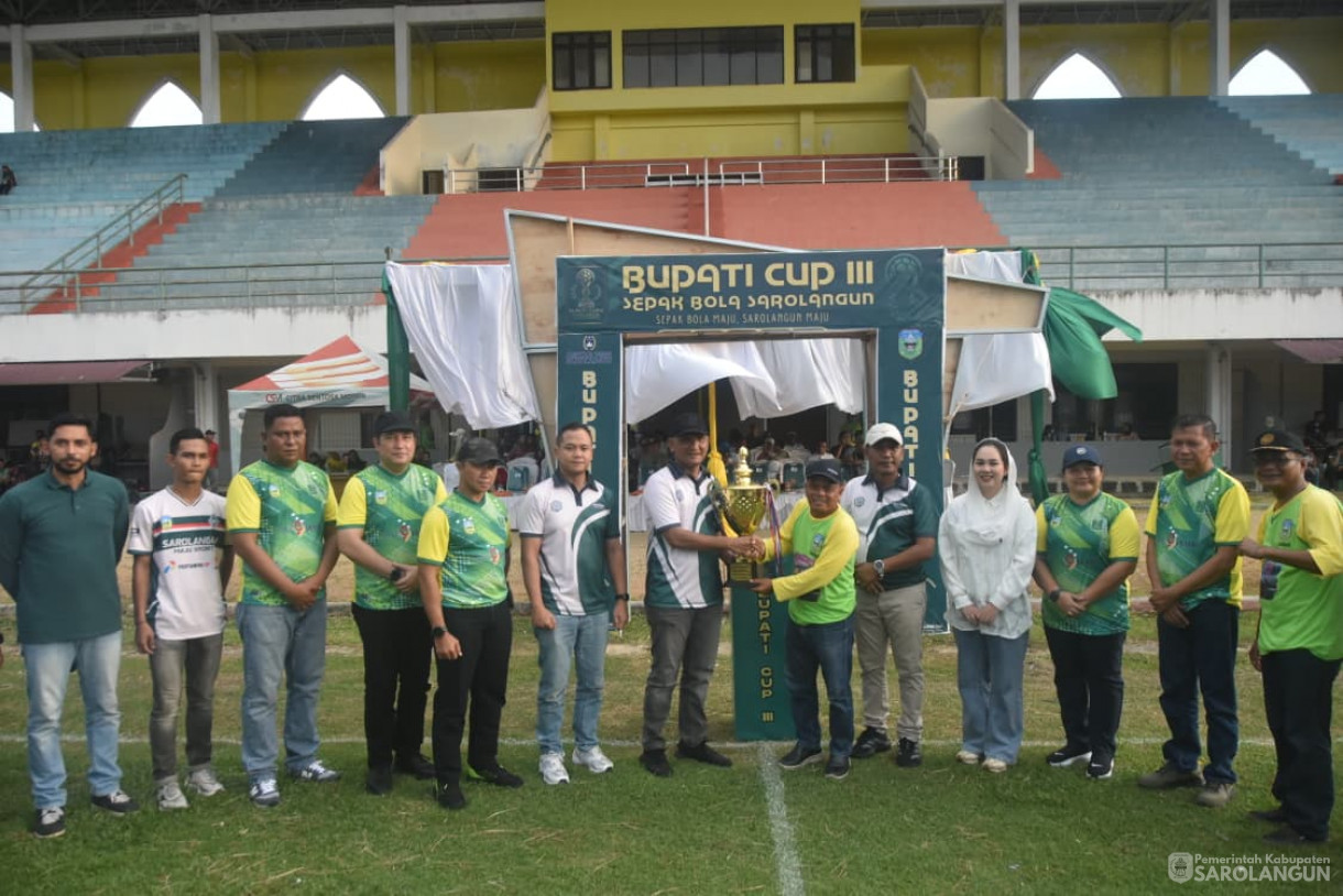 2 November 2025 Pertandingan Exhibition Pembukaan Bupati Cup Sarolangun di GOR Sarolangun