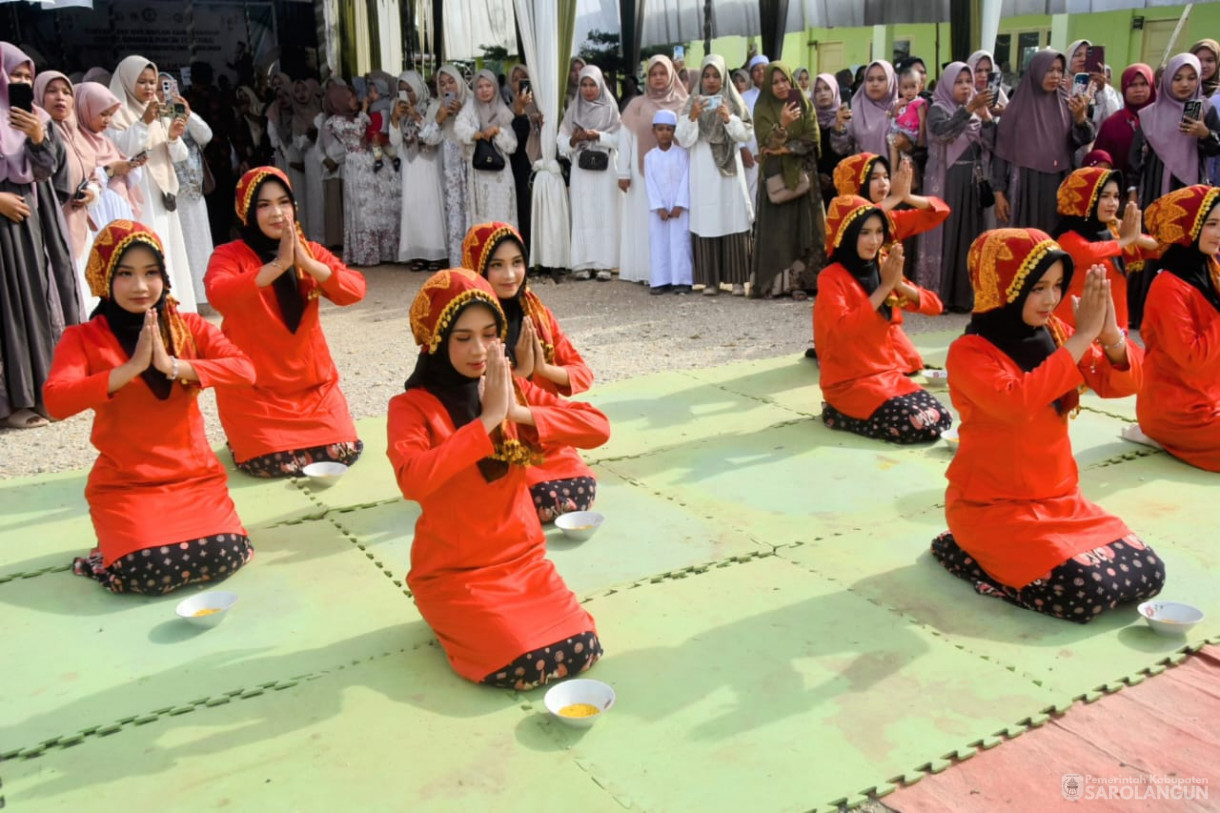 19 Juni 2025 - Tasyakuran dan Haflah Akhirussanah Yayasan Pondok Pesantren Rahmatul Ummah Sarolangun&nbsp;