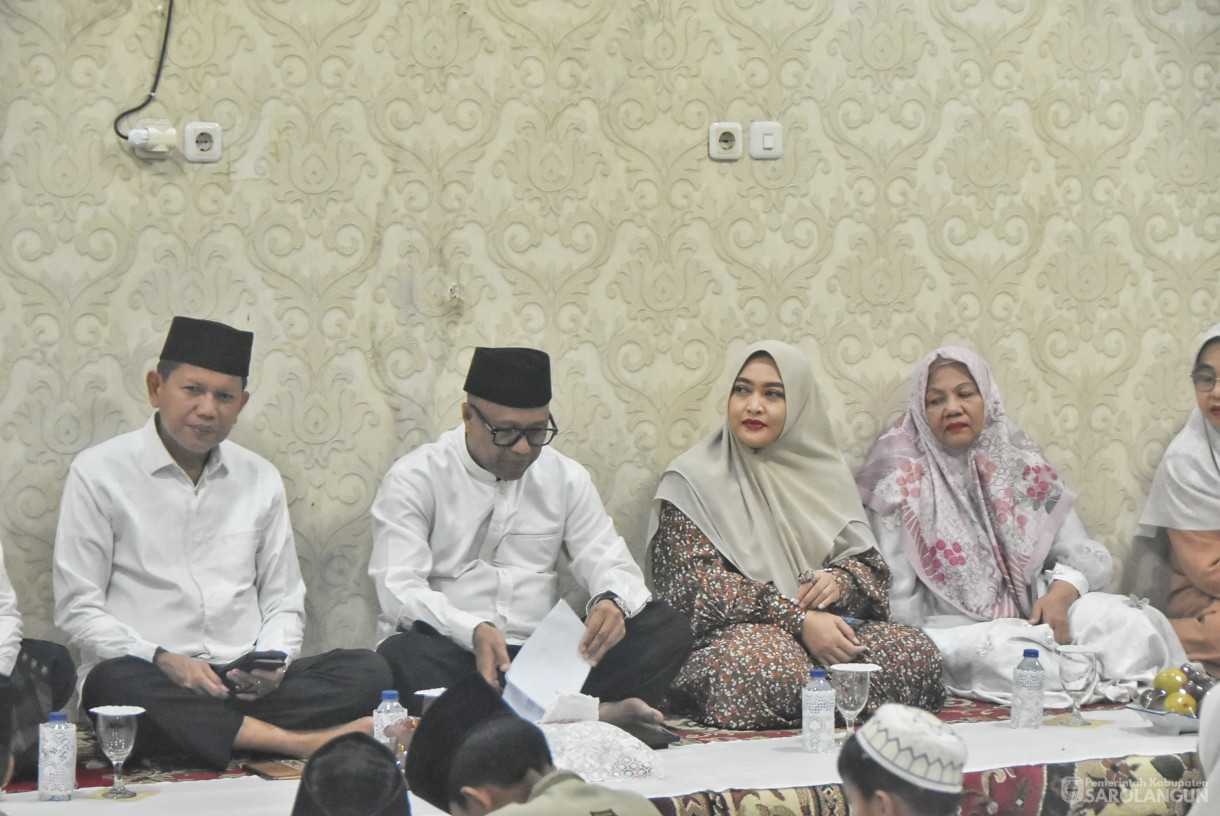 2 Januari 2025 - Yasinan Dan Doa Bersama Serta Santunan Kepada Anak Yatim, Bertempat di Rumah Dinas Bupati Sarolangun