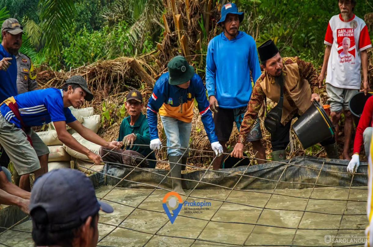 26 Agustus 2026 Gotong Royong Membangun Jalan Sepintun di Dusun Trans 3&nbsp; Bersama Bupati Sarolangun dan Masyarakat Dusun Trans 3 Desa Sepintun Kecamatan Pauh26 Agustus 2026 Gotong Royong Membangun Jalan Sepintun di Dusun Trans 3&nbsp; Bersama Bupat