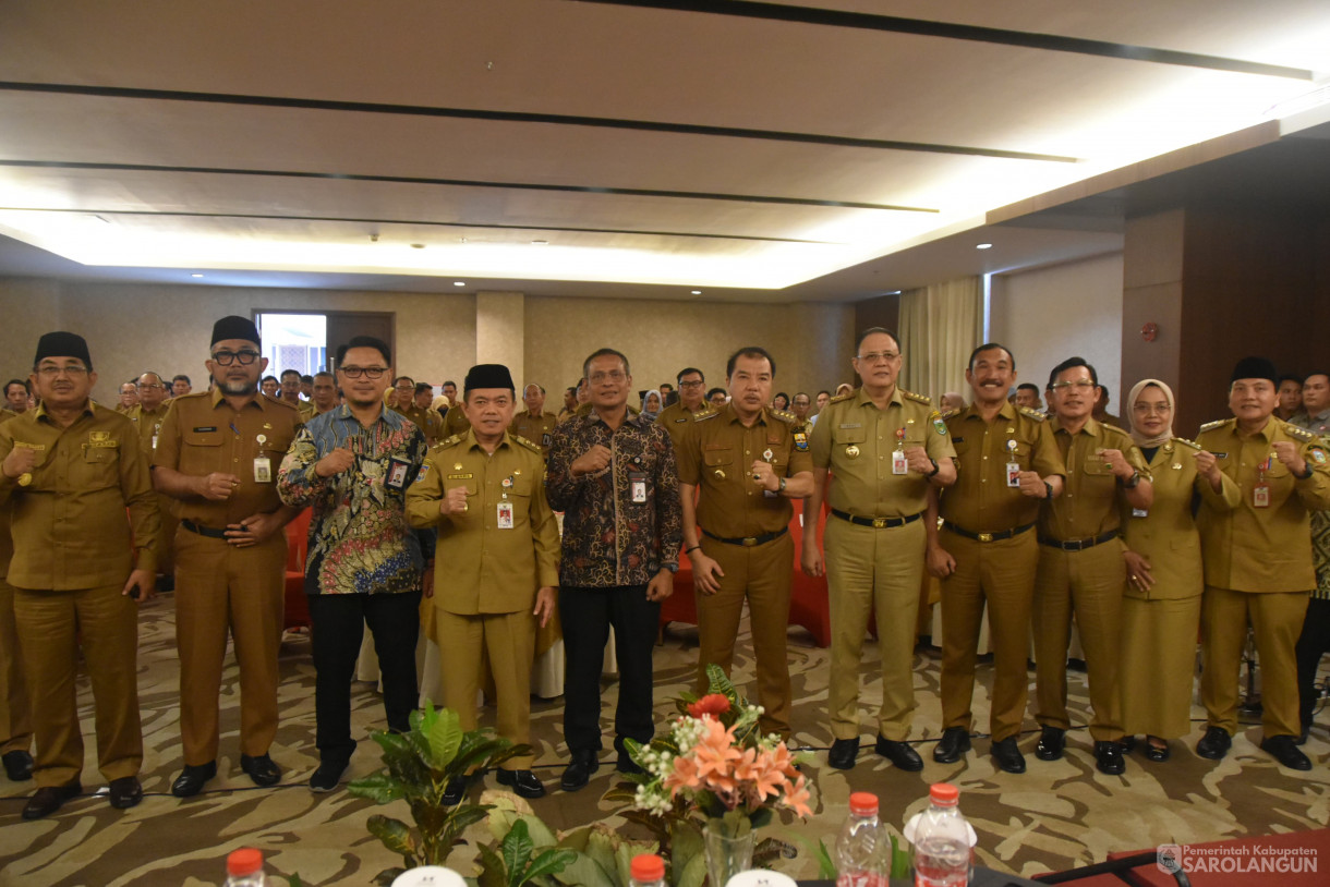 23 April 2024 - Rapat Koordinasi Sinergi Dan Penguatan Pemberantasan Korupsi Kepada Kepala Daerah SeProvinsi Jambi Di  Swissbell Hotel Jambi