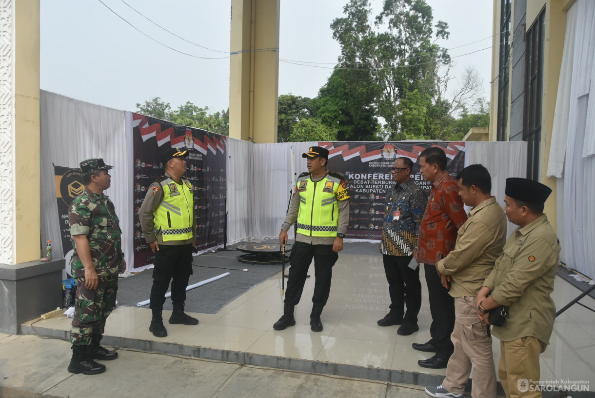 16 November 2024 - Monitoring Persiapan Jelang Debat Pemilihan Bupati dan Wakil Bupati Sarolangun, Bertempat di Gedung LPTQ Sarolangun