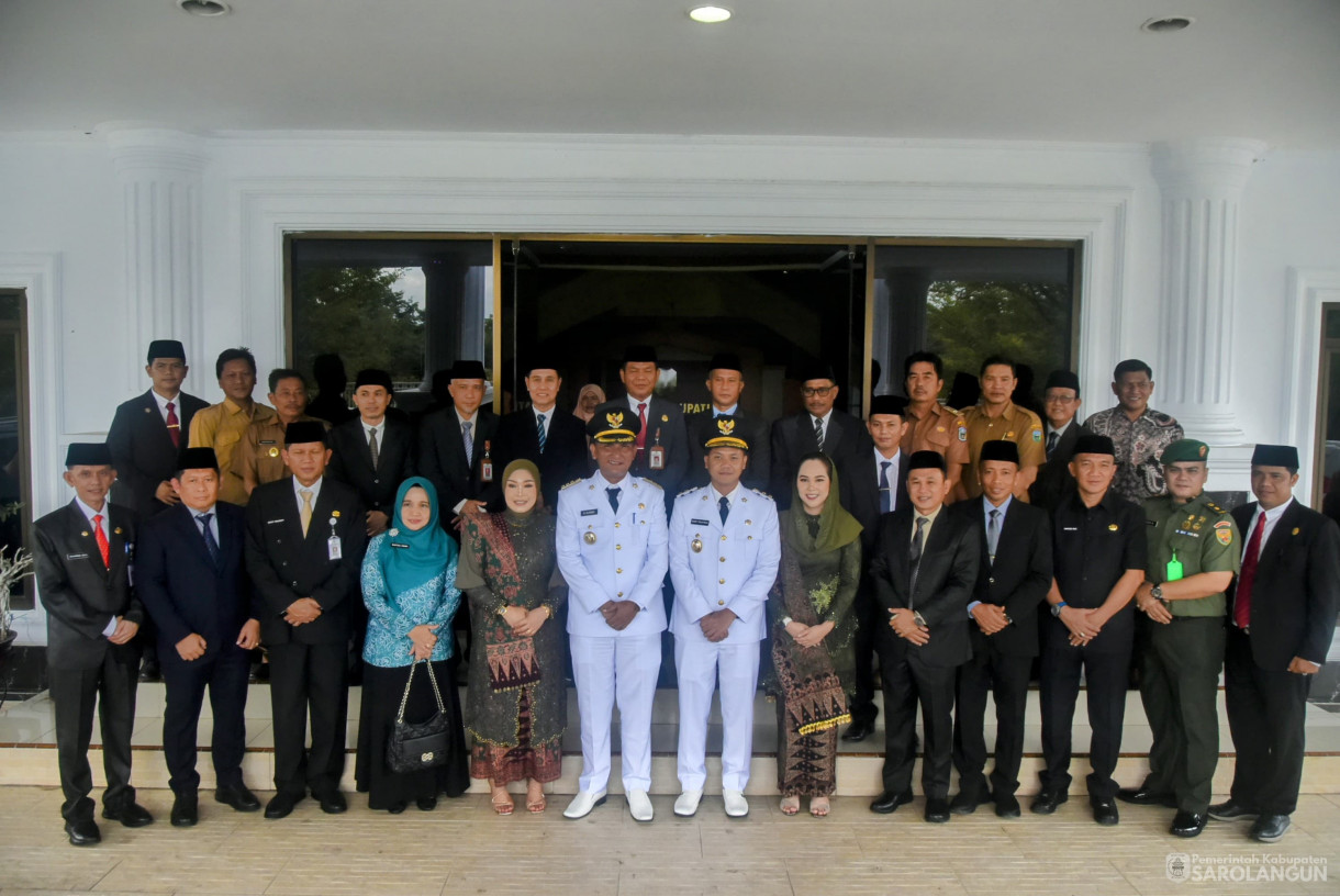4 Maret 2025 - Serah Terima Jabatan Bupati Sarolangun, Bertempat di Ruang Aula Utama Kantor Bupati Sarolangun&nbsp;