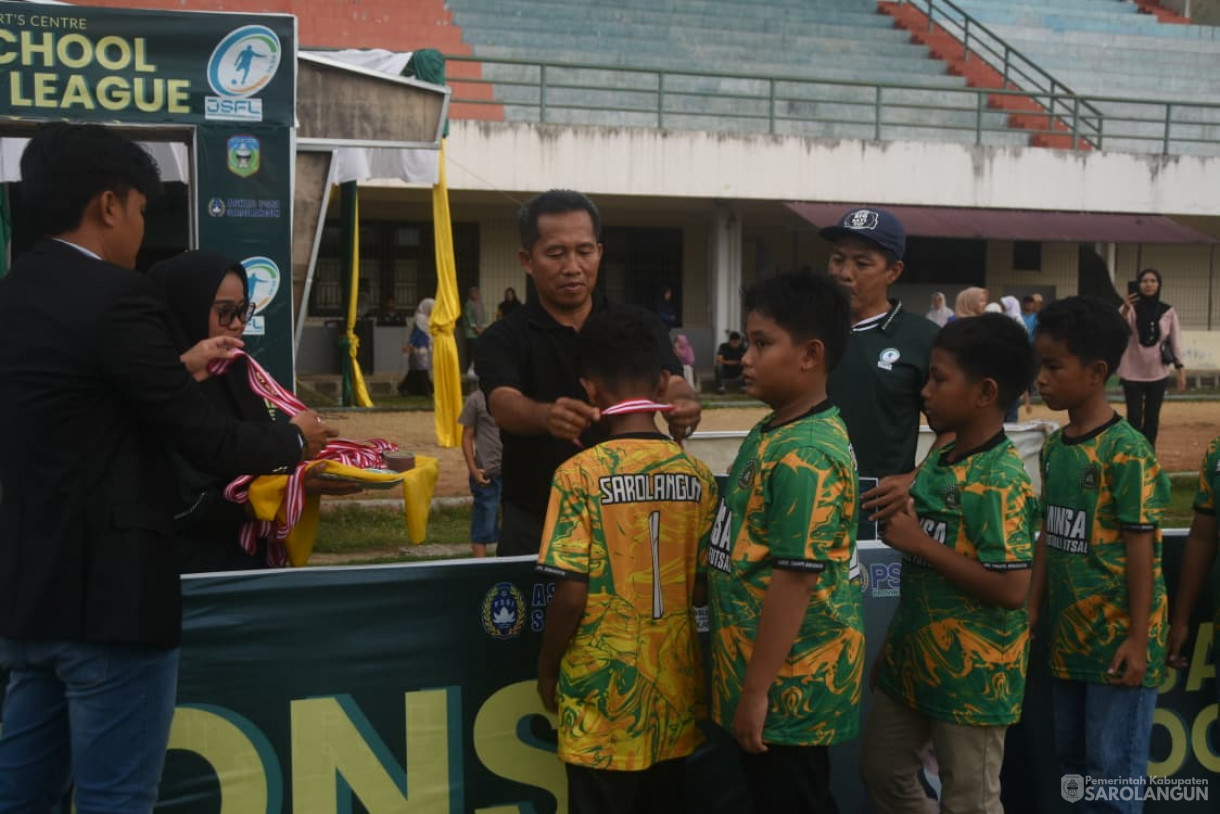 4 Desember 2025 Penutupan Liga Pelajar di GOR Sport Center Sarolangun