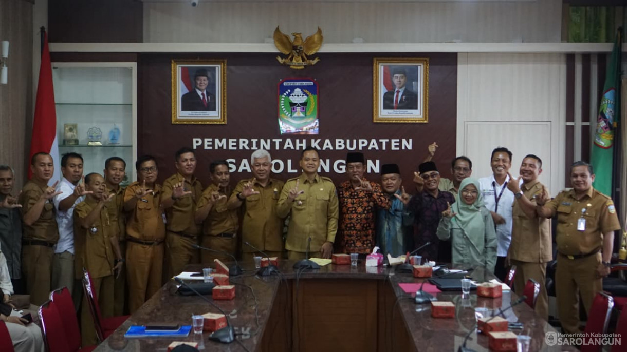 21 Oktober 2025&nbsp; Meeting verifikasi masyarakat hukum adat di wilayah kabupaten sarolangun bersama Dirjen Kehutanan