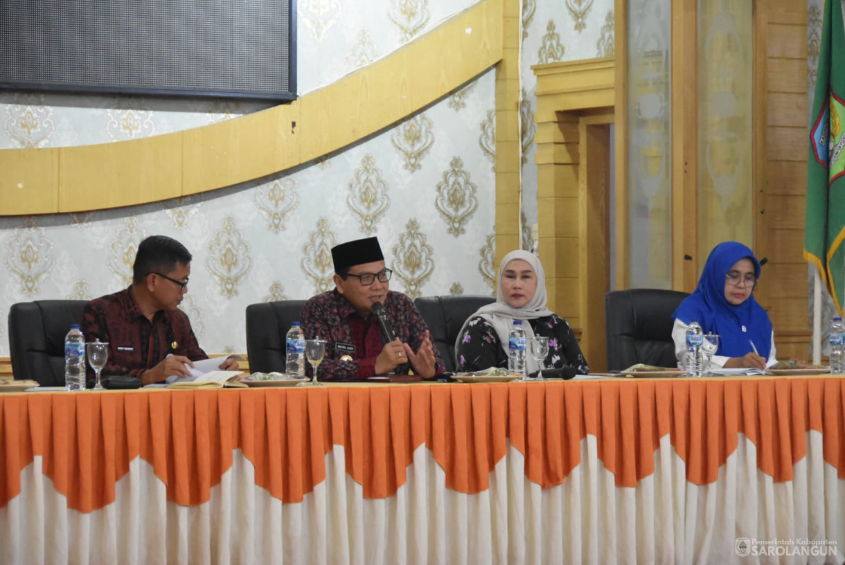 10 Oktober 2023 - Penjabat Bupati Sarolangun Memimpin Rapat Persiapan Pelaksanaan Peringatan HUT Kabupaten Sarolangun Ke 24 Tahun 2023 di Ruang Aula Utama Kantor Bupati Sarolangun