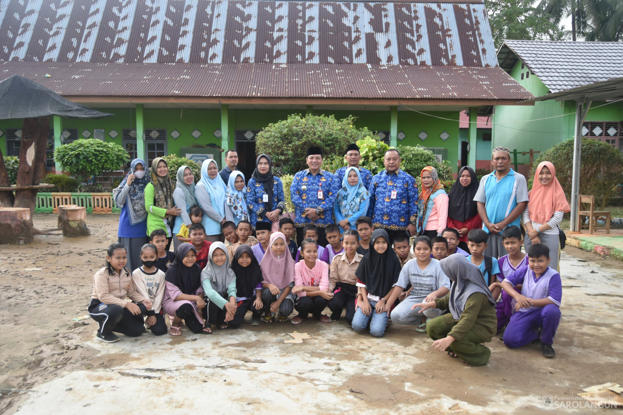 17 Januari 2024 - Meninjau Kondisi Sekolah Pasca Banjir Di Kecamatan Sarolangun