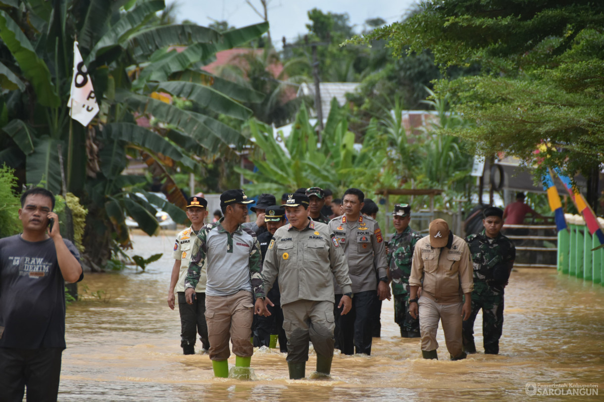 13 Januari 2024 - Meninjau Lokasi Terdampak Banjir Dan Proses Evakuasi Di Desa Lidung