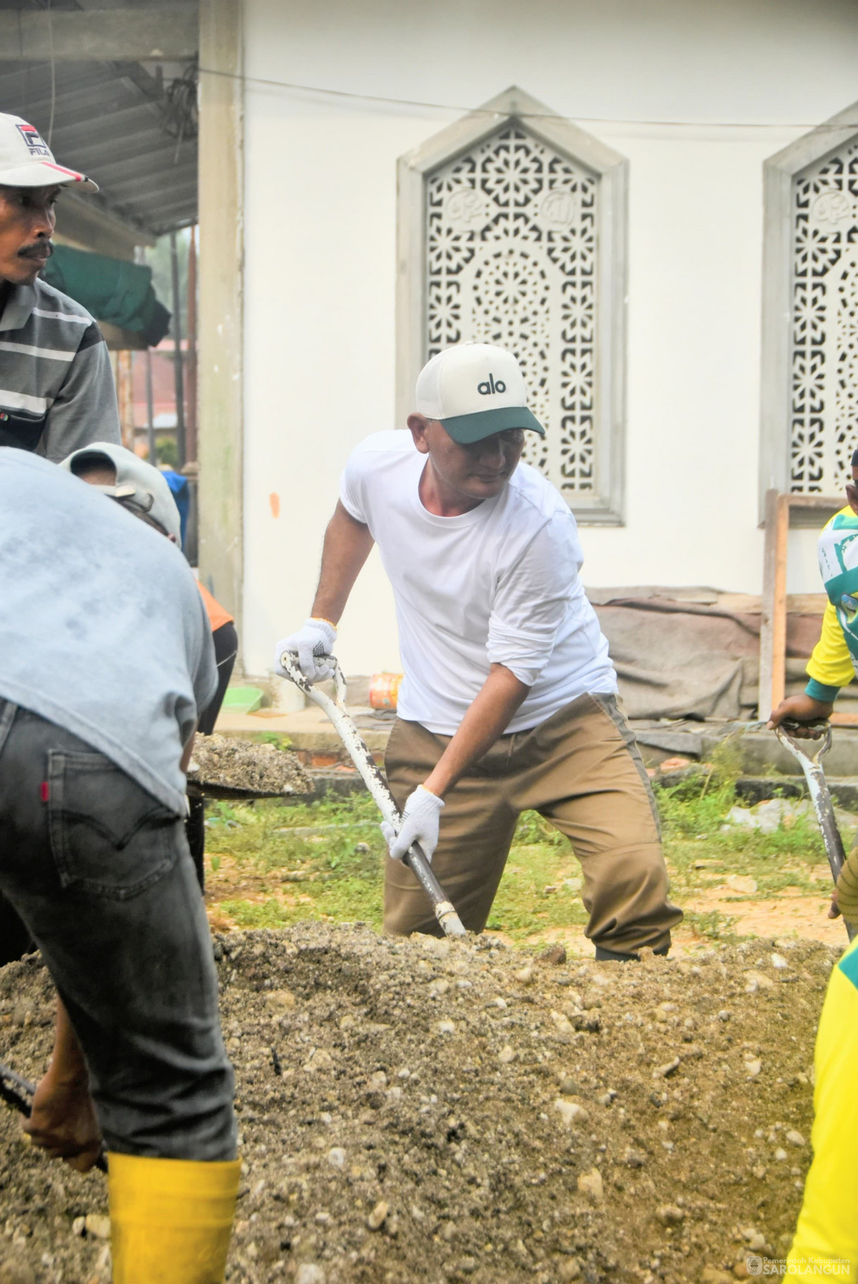 28 Juni 2025 -&nbsp;Gotong Royong Pembangunan Tempat Wudhu dan Toilet Masjid Jami Attaufiq Tanjung Rambai