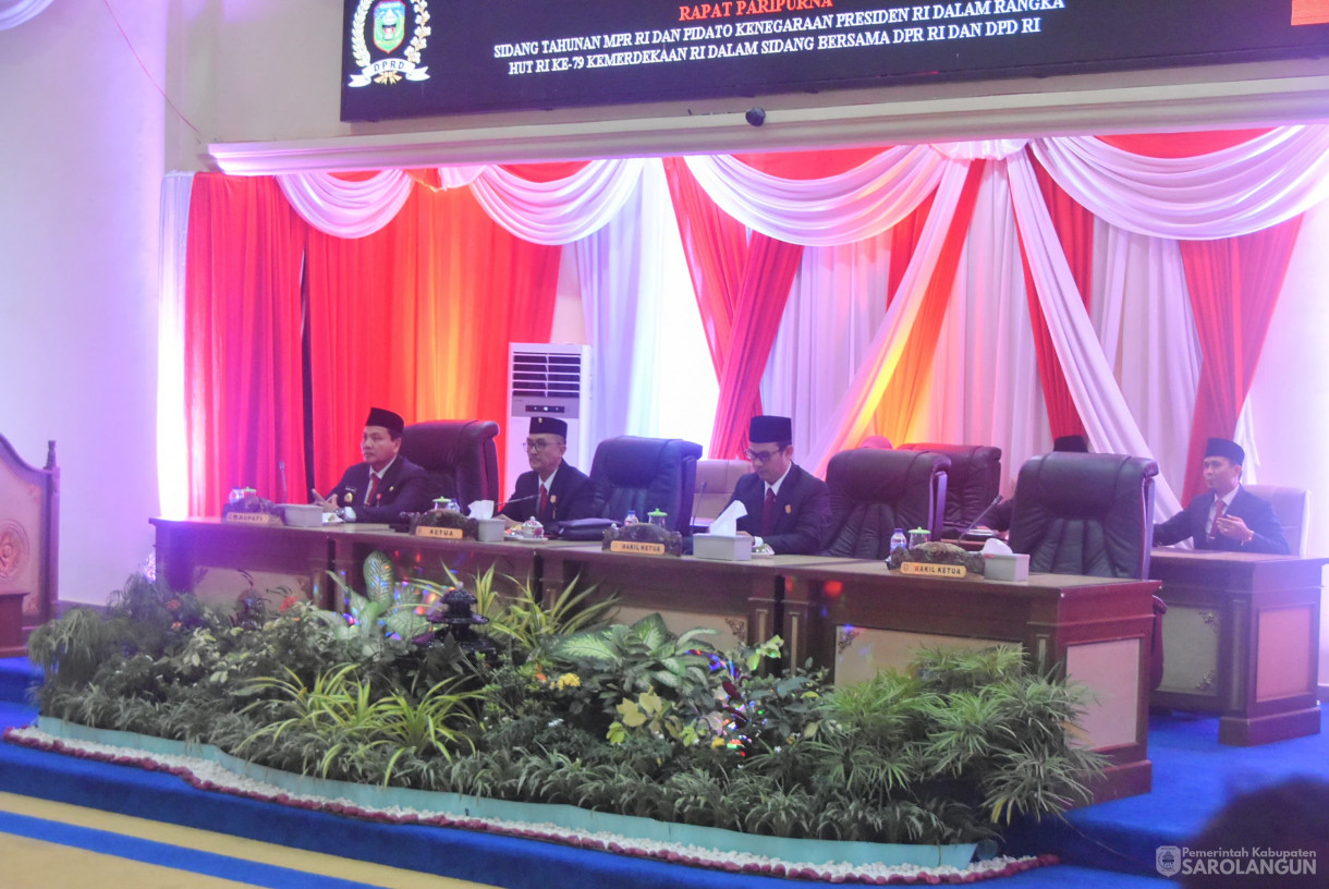 16 Agustus 2024 -&nbsp;Rapat Paripurna Sidang Tahunan MPR RI Dan Pidato Kenegaraan Presiden RI Dalam Rangka HUT RI Ke 79 Kemerdekaan RI, Bertempat di Gedung DPRD Kabupaten Sarolangun