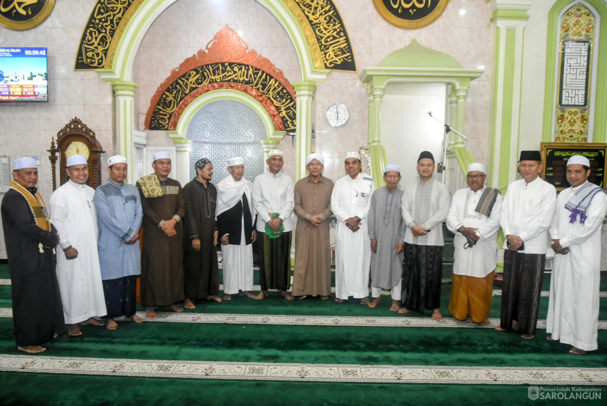 10 Juli 2025 -&nbsp;Sholat Subuh Berjamaah dan Tausiyah Ustadz Dr. KH. Habib Segaf Baharun S.Hi, MHi Pimpinan Ponpes Dalwa Jawa Timur