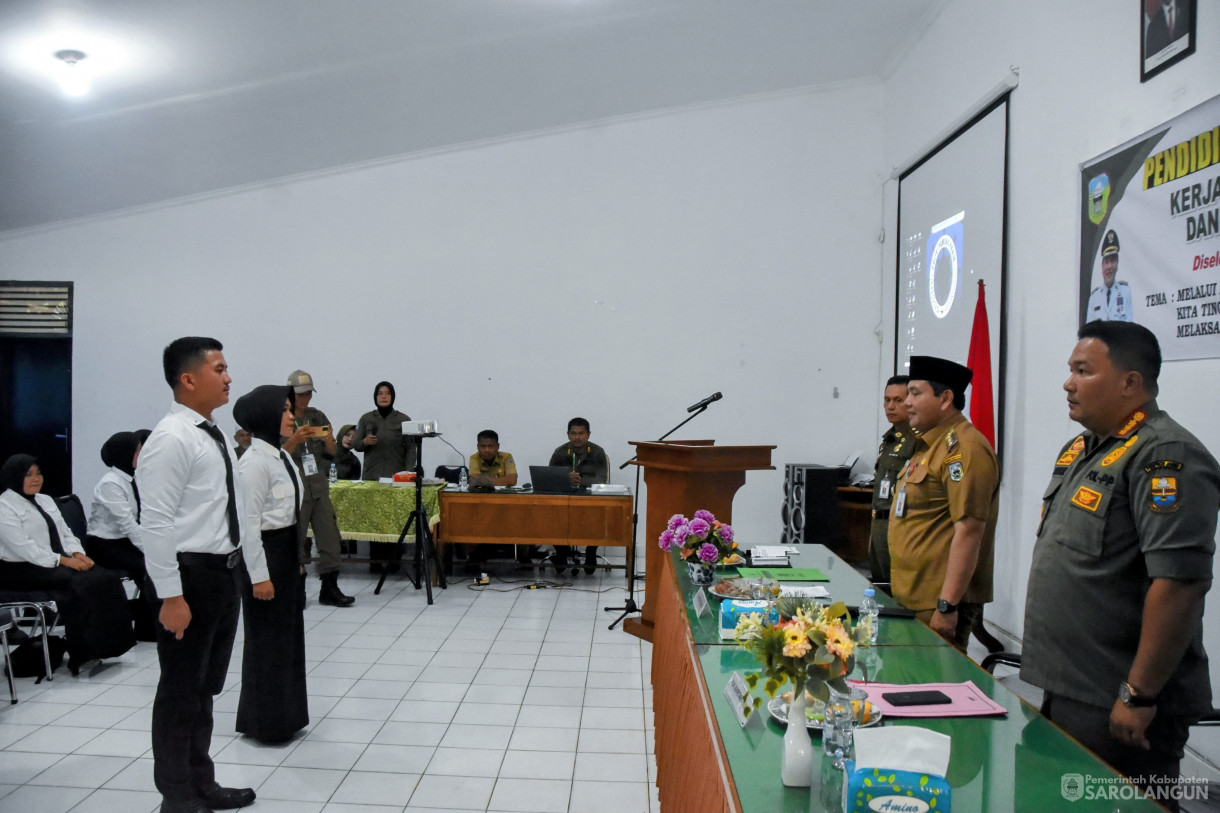 27 November 2023 - Pembukaan Pendidikan Dasar Polisi Pamong Praja Kabupaten Sarolangun Tahun 2023 Di Gedung Diklat BKPSDM Kabupaten Sarolangun