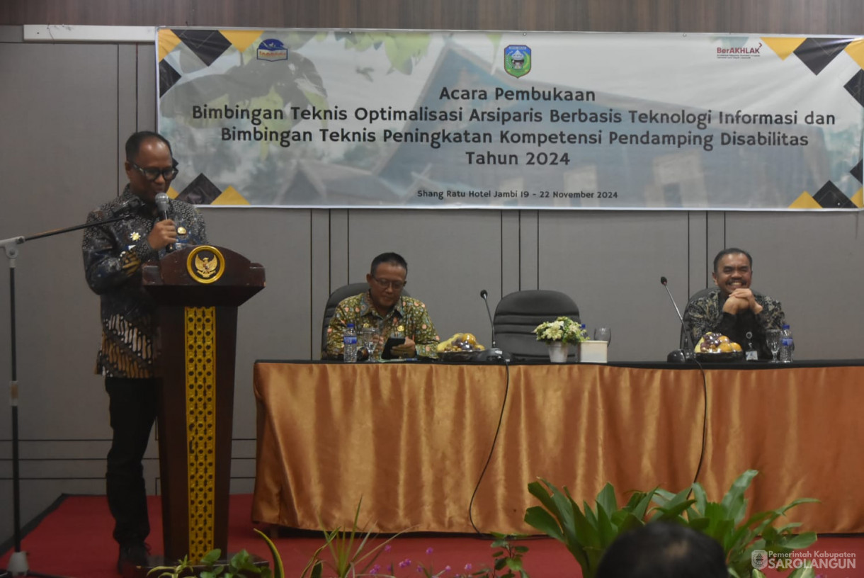 19 November 2024 - Pembukaan Bimbingan Teknis Optimalisasi Arsiparis Berbasis Teknologi Informasi dan Bimbingan Teknis Peningkatan Kompetensi Pendamping Disabilitas Tahun 2024, Bertempat di Aula Shangratu Jambi