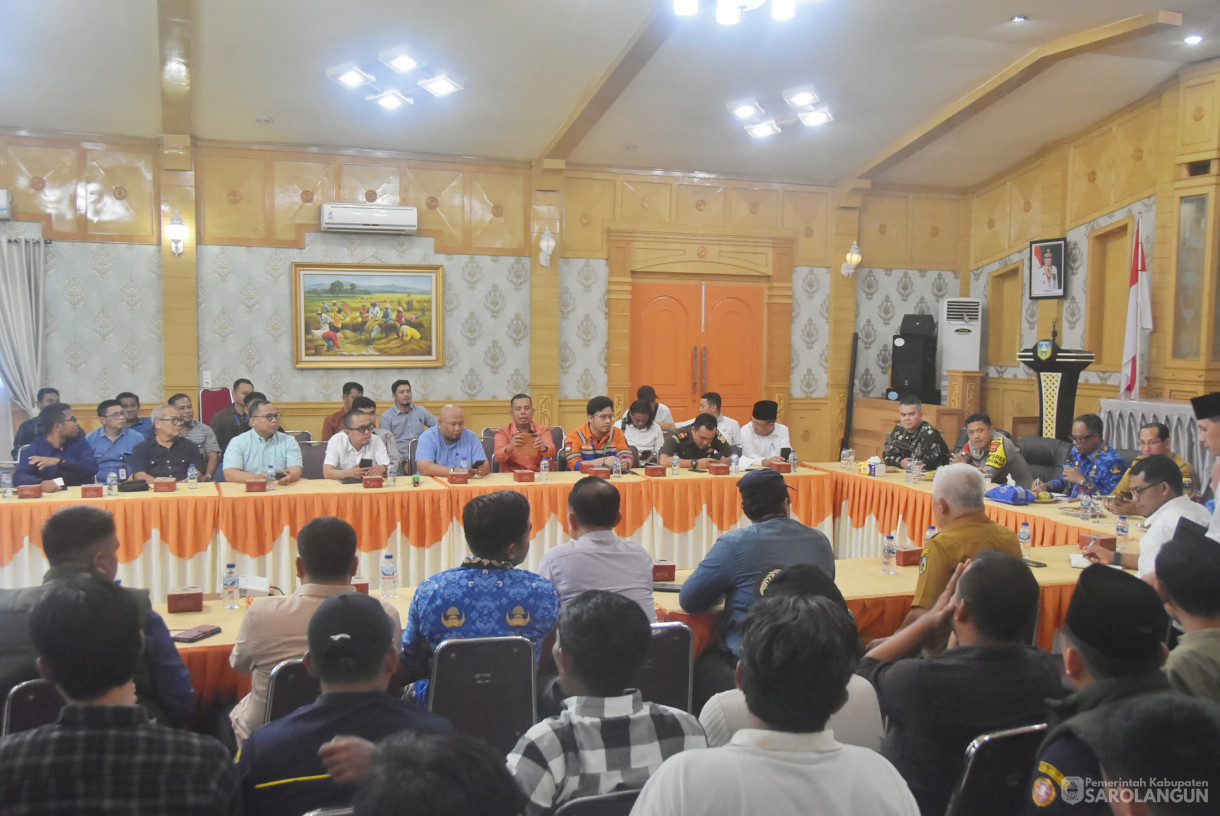 28 Oktober 2024 -&nbsp;Rapat Koordinasi Membahas Isu Strategis Aktifitas Penambangan Dan Angkutan Batubara di Kabupaten Sarolangun, Bertempat di Aula Utama Kantor Bupati Sarolangun