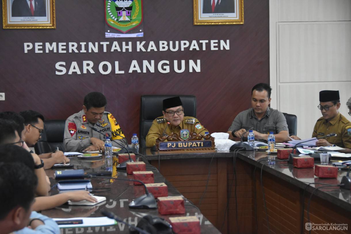 5 Maret 2024 - Rapat Tim Pengendalian Inflasi Daerah Pengamanan Pasokan dan Harga Pangan Jelang Puasa Dan Idul Fitri 2024 Di Ruang Pola Utama Kantor Bupati Sarolangun