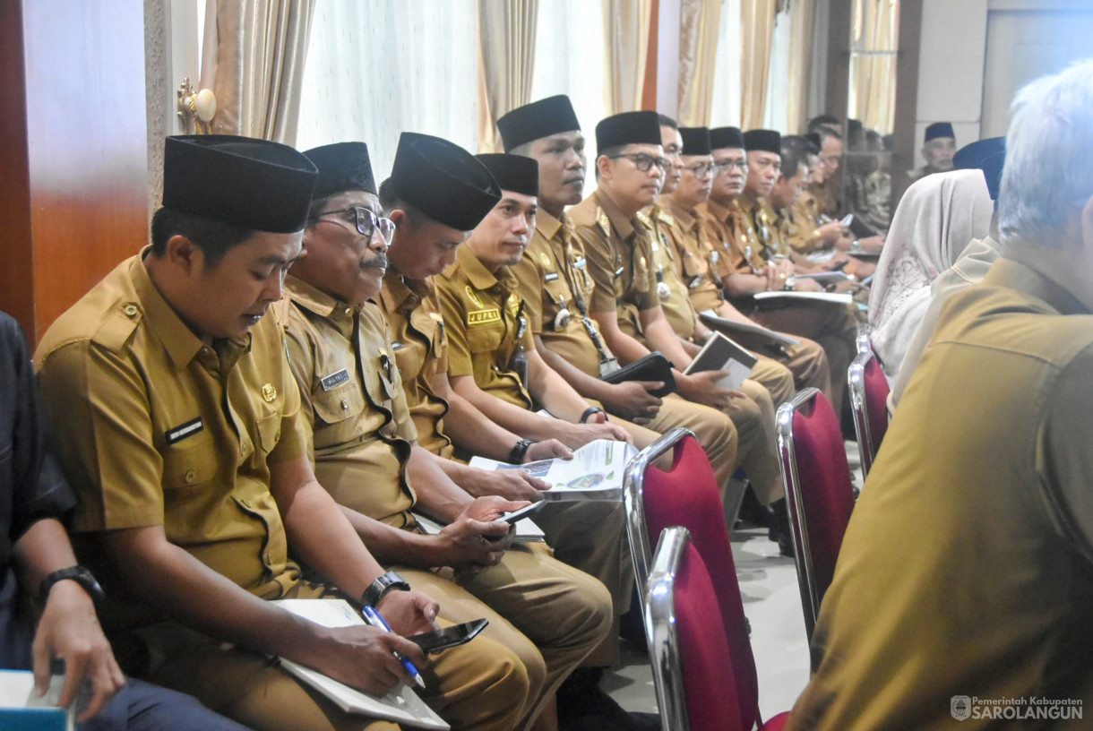 3 Maret 2025 -&nbsp;Rapat Staff Dengan Seluruh Kepala OPD, Bertempat di Ruang Pola Utama Kantor Bupati Sarolangun