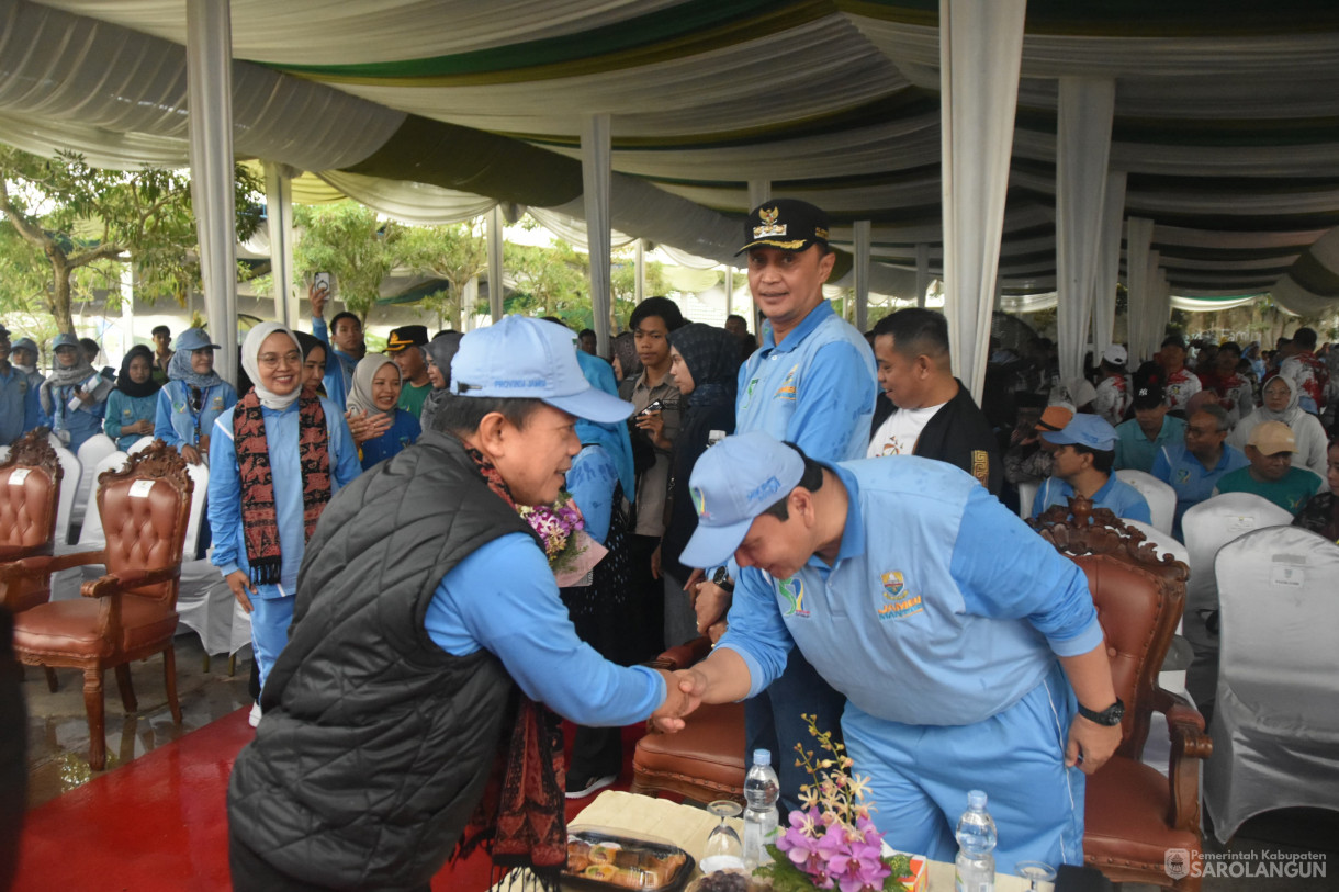 16 November 2023 - Penjabat Bupati Sarolangun Menghadiri Hari Krida Pertanian Tingkat Provinsi Jambi Di Tepian Danau Sipin Kota Jambi