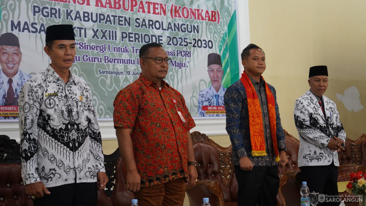19 Juni 2025 -&nbsp;Membuka kegiatan Konfrensi Kabupaten PGRI Kabupaten Sarolangun masa Bakti XXIII Periode 2025 sd 2030