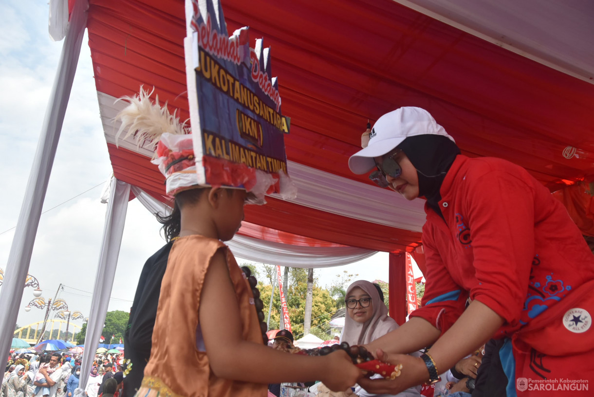 18 Agustus 2024 -&nbsp;Pawai Karnaval Memperingati HUT RI Ke 79, Bertempat di Depan Rumah Dinas Bupati Sarolangun