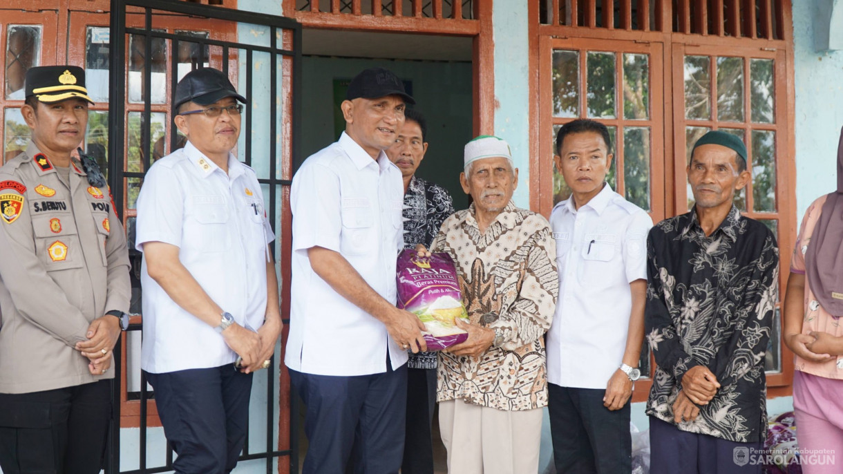 6 Mei 2026 Penyerahan bantuan masyarakat terdampak Banjir di Desa Pulau Pandan dan Desa Muaro Limun