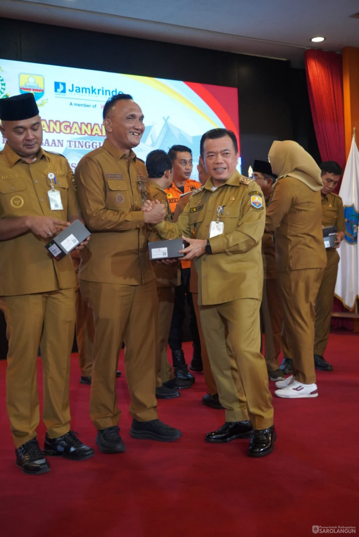 2 Desember 2025&nbsp; Acara Penandatagan MOU Antara Provinsi Jambi Dan Kejati Jambi Dan Sosialisasi Di Berlakukan Undang Undang Nomor 1 Tahun 2023 Sekaligus Pembukaan Rakor camat Se Provinsi jambi