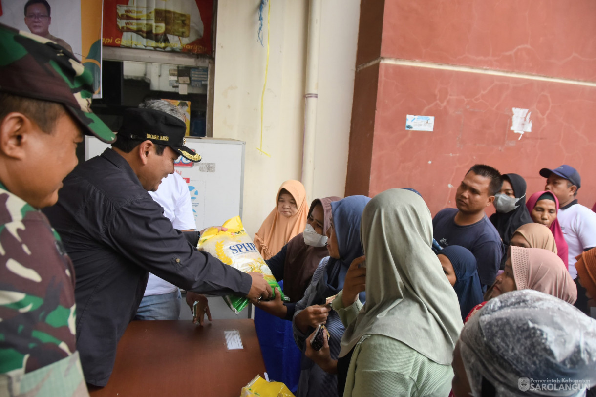 12 November 2023 - Penjabat Bupati Sarolangun Menghadiri Gerakan Pasar Murah Dalam Rangka Penanganan Inflasi di Ceria Toserba Sarolangun