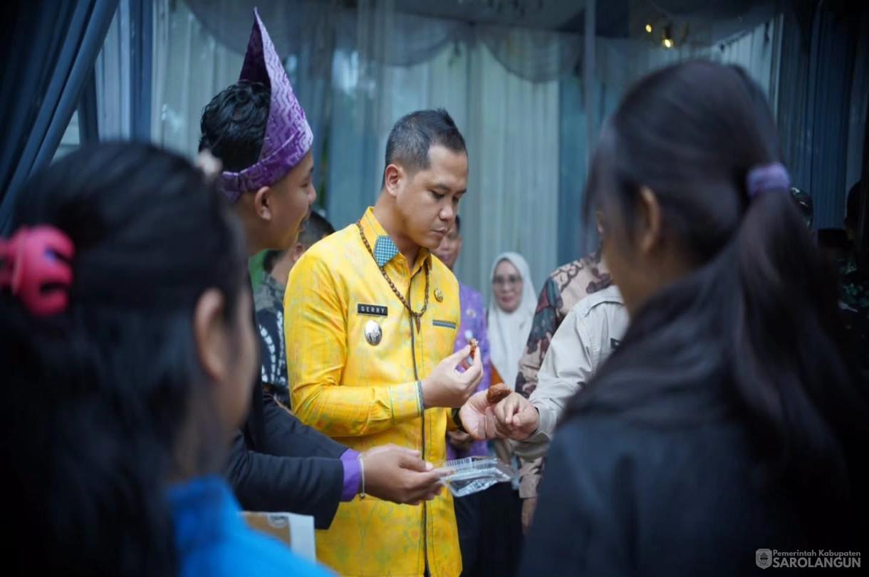 18 Juni 2026 Wakil Bupati Sarolangun membuka acara Pentas Seni Budaya Suku Anak Dalam di desa Siliwangi Patok 10 Kecamatan Singkut