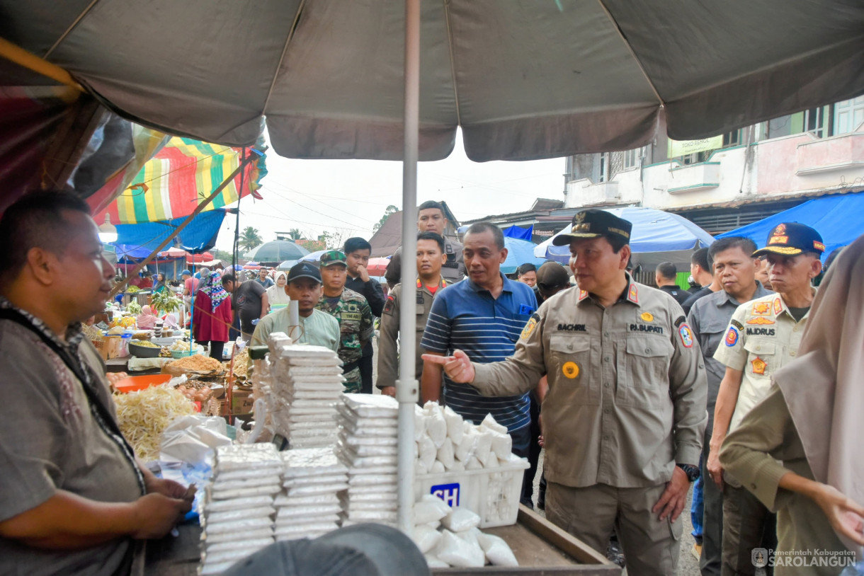 15 Juni 2024 - Sidak Pasar Dalam Rangka Mengecek Harga Dan Ketersediaan Bahan Pokok Mebjelang Hari Raya Idul Adha Di Pasar Atas Sarolangun