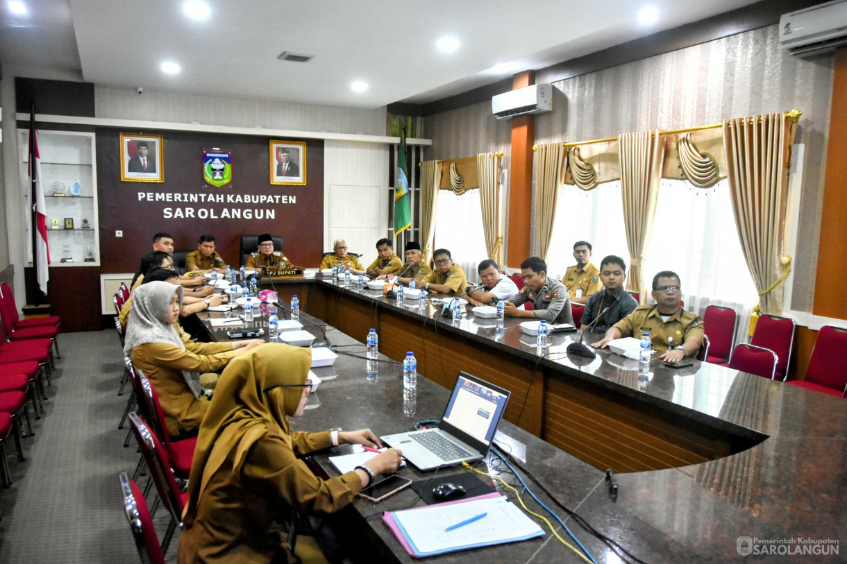 29 Januari 2024 - Rapat TPID Via Zoom Meeting Di Ruang Pola Utama Kantor Bupati Sarolangun