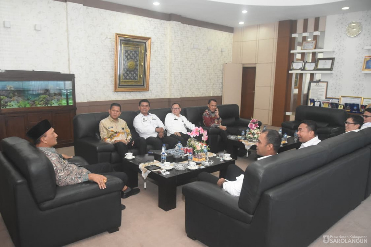 Penandatanganan Kerjasama Antara Pemerintah Kabupaten Sarolangun dengan Kantor Wilayah Direktorat Jenderal Imigrasi Jambi