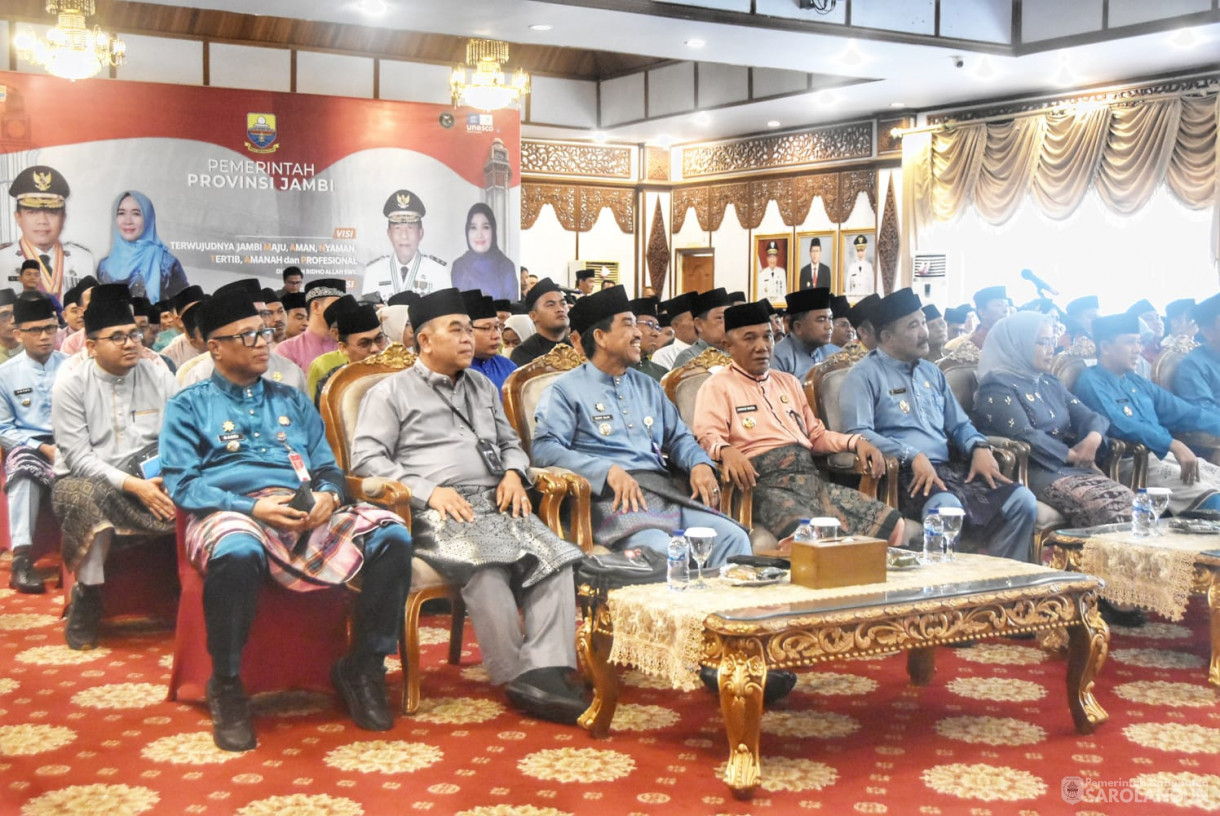 5 Januari 2025 - Silaturahmi Dengan Menteri Desa Dan Pembangunan Daerah Tertinggal Republik Indonesia, Bertempat di Rumah Dinas Gubernur Jambi