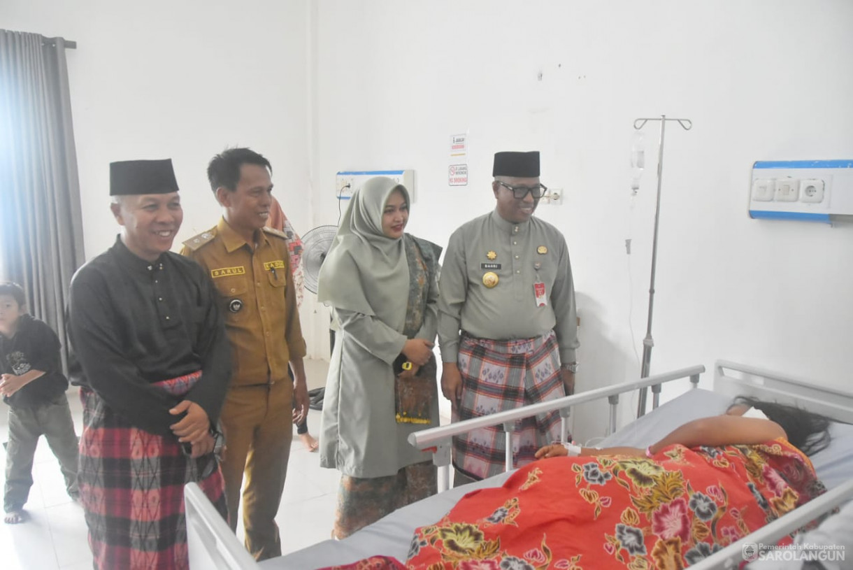 2 Desember 2024 - Menjenguk Pasien BPJS Kesehatan, Bertempat di RSUD Chatib Quzwein Sarolangun