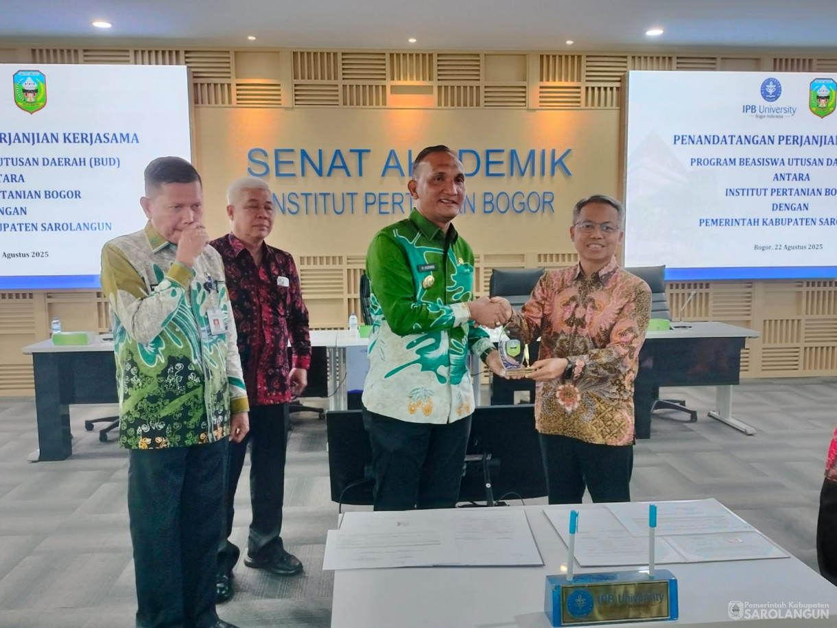 22 Agustus 2025 Penandatanganan Perjanjian Kerja Sama Beasiswa Utusan Daerah Pemerintah Kabupaten Sarolangun dengan Institut Pertanian Bogor