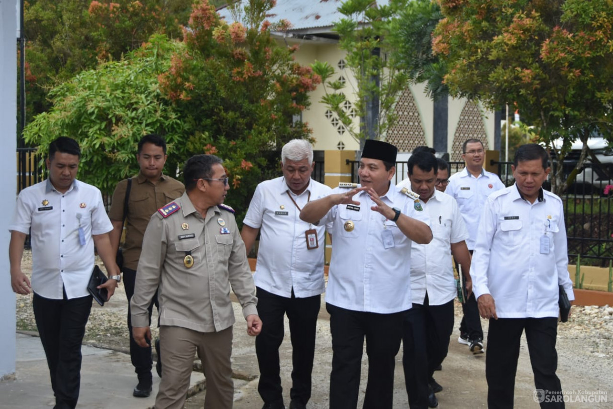 1 November 2023 - Penjabat Bupati Sarolangun Menghadiri Sidang Panitia Pertimbangan Landreform di Kantor Pertanahan Kabupaten Sarolangun