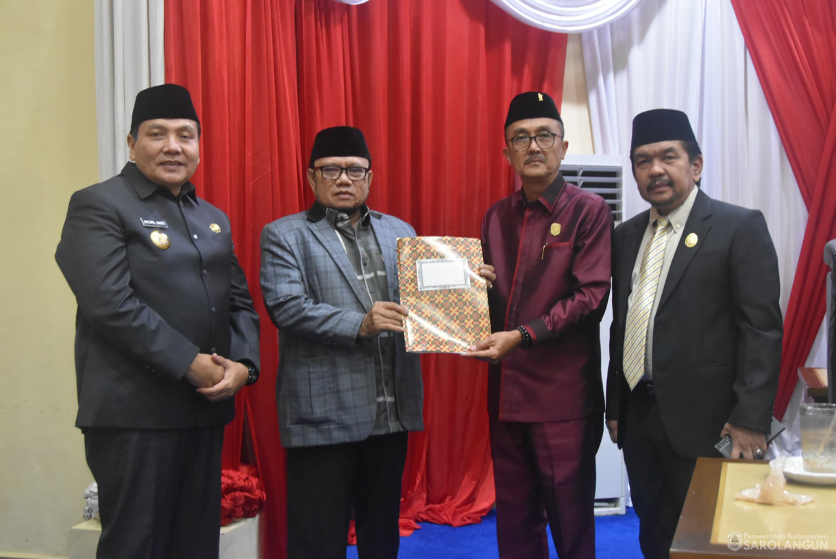 16 Agustus 2024 -&nbsp;Rapat Paripurna Tingkat I Tahap 3, Bertempat di Gedung DPRD Kabupaten Sarolangun