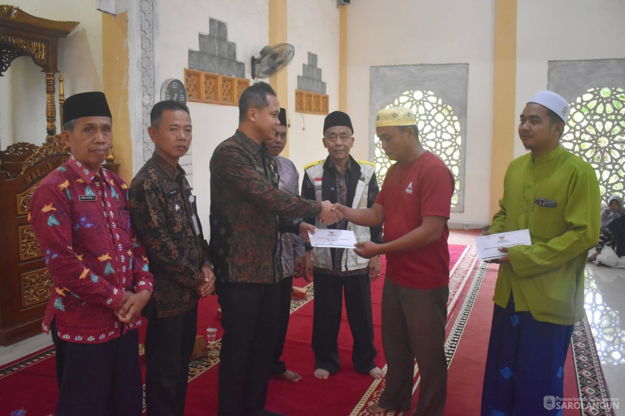 23 Oktober 2025 Salurkan Bantuan Beras Dan Uang Tunah Bagi Korban Puting Beliung&nbsp;&nbsp;