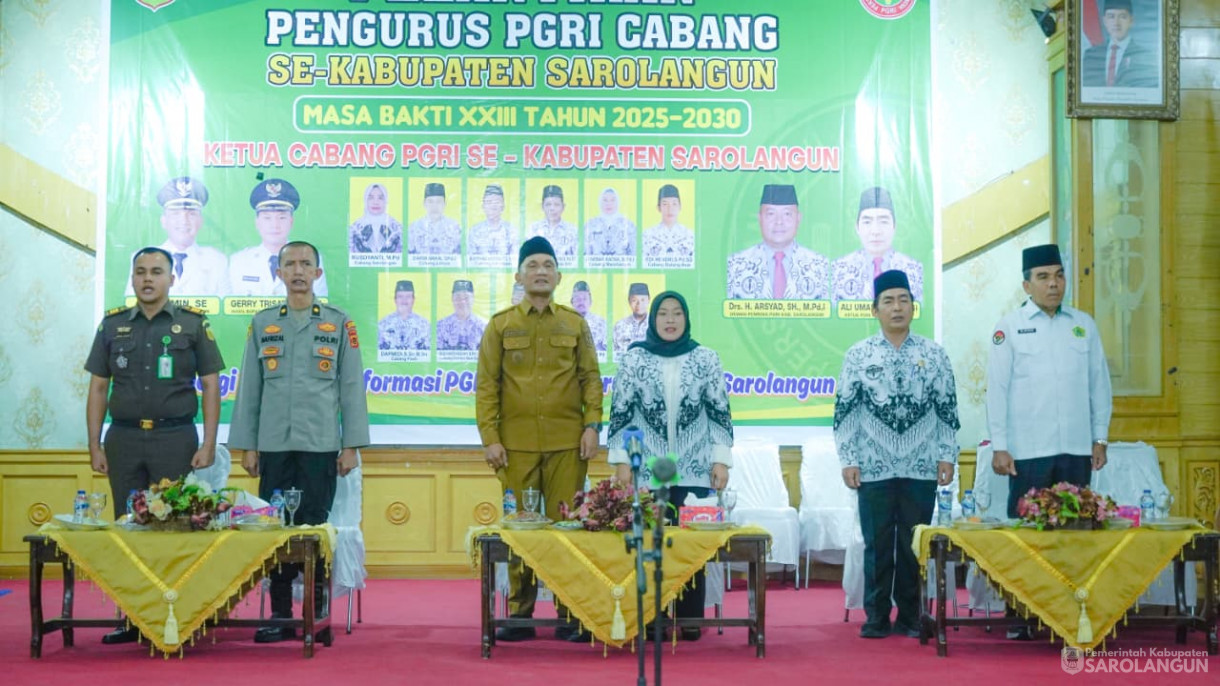 20 Oktober 2025&nbsp; Pelantikan Pengurus PGRI Cabang Se Kabupaten Sarolangun