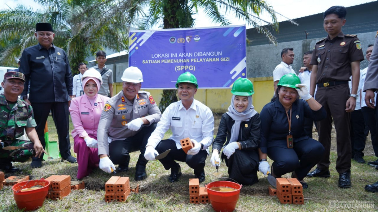 6 Agustus 2025 - Kegiatan Ground Breaking dan Launching Satuan Pelayanan Pemenuhan Gizi Polres Sarolangun SPPG Polres Sarolangun di Bertempat Kantor Camat Singkut