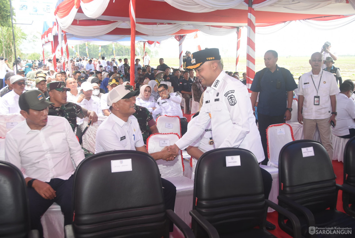 23 Juli 2025 - Kunjungan Kerja Menteri Pertanian RI Dalam Rangka Mendukung Pelaksanaan Program Swasembada pangan di Desa Tanjung Mudo Kecamatan Sitinjau Laut Kabupaten Kerinci